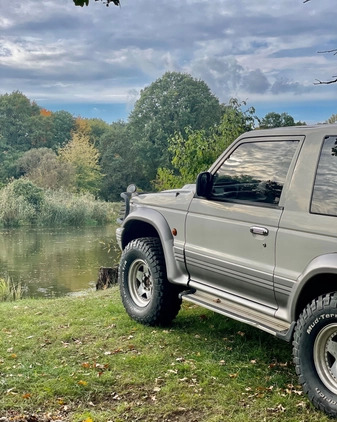 Mitsubishi Pajero cena 20500 przebieg: 153000, rok produkcji 1995 z Śrem małe 29